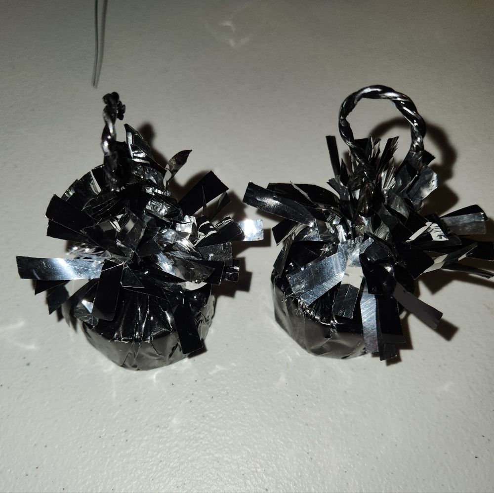 8 Balloon Weight Party Decorations - Picture 10 of 10